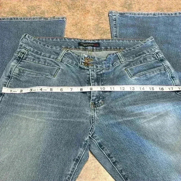 VINTAGE!! Y2K American Eagle flare, slit pocket, low rise-zero stretch size 12 - Picture 7 of 13